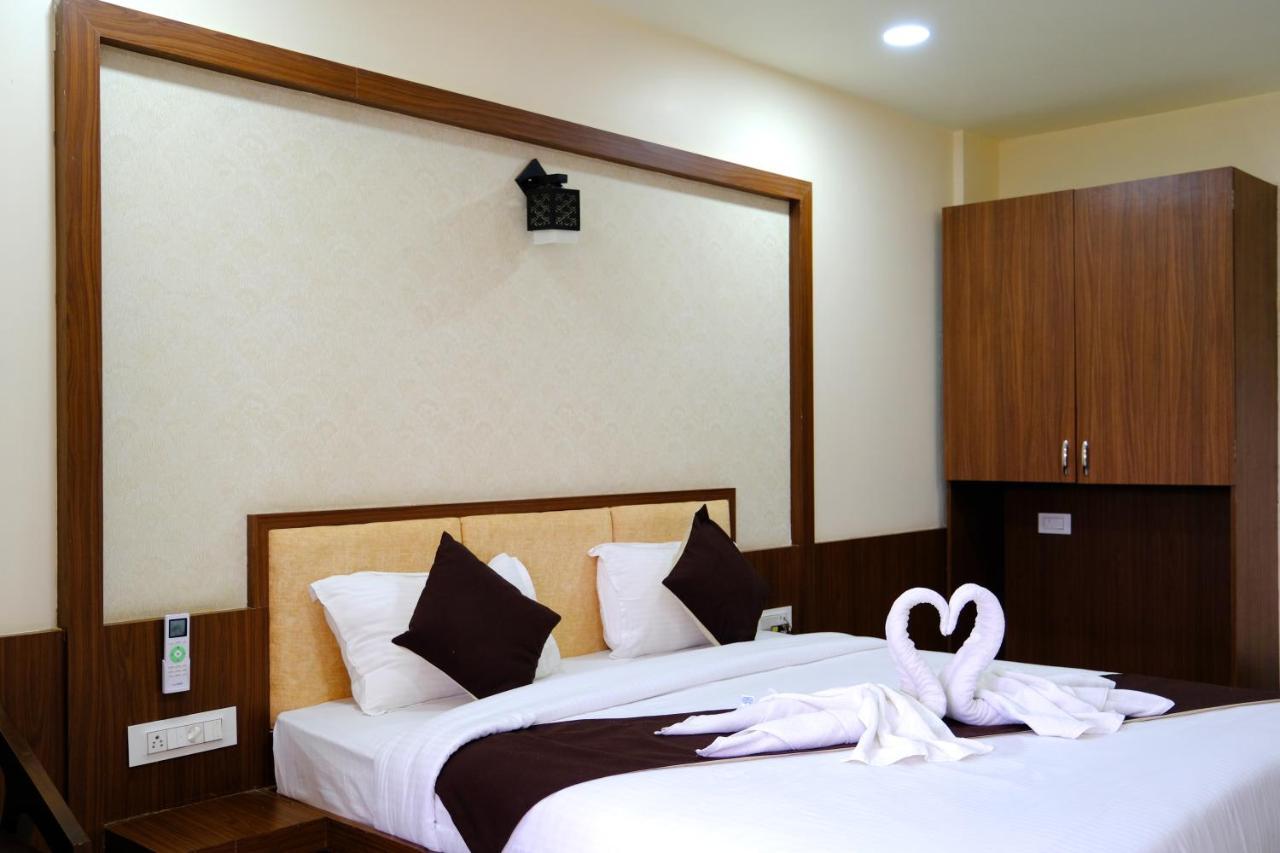 Hotel Sai Inn Rajpipla Ngoại thất bức ảnh